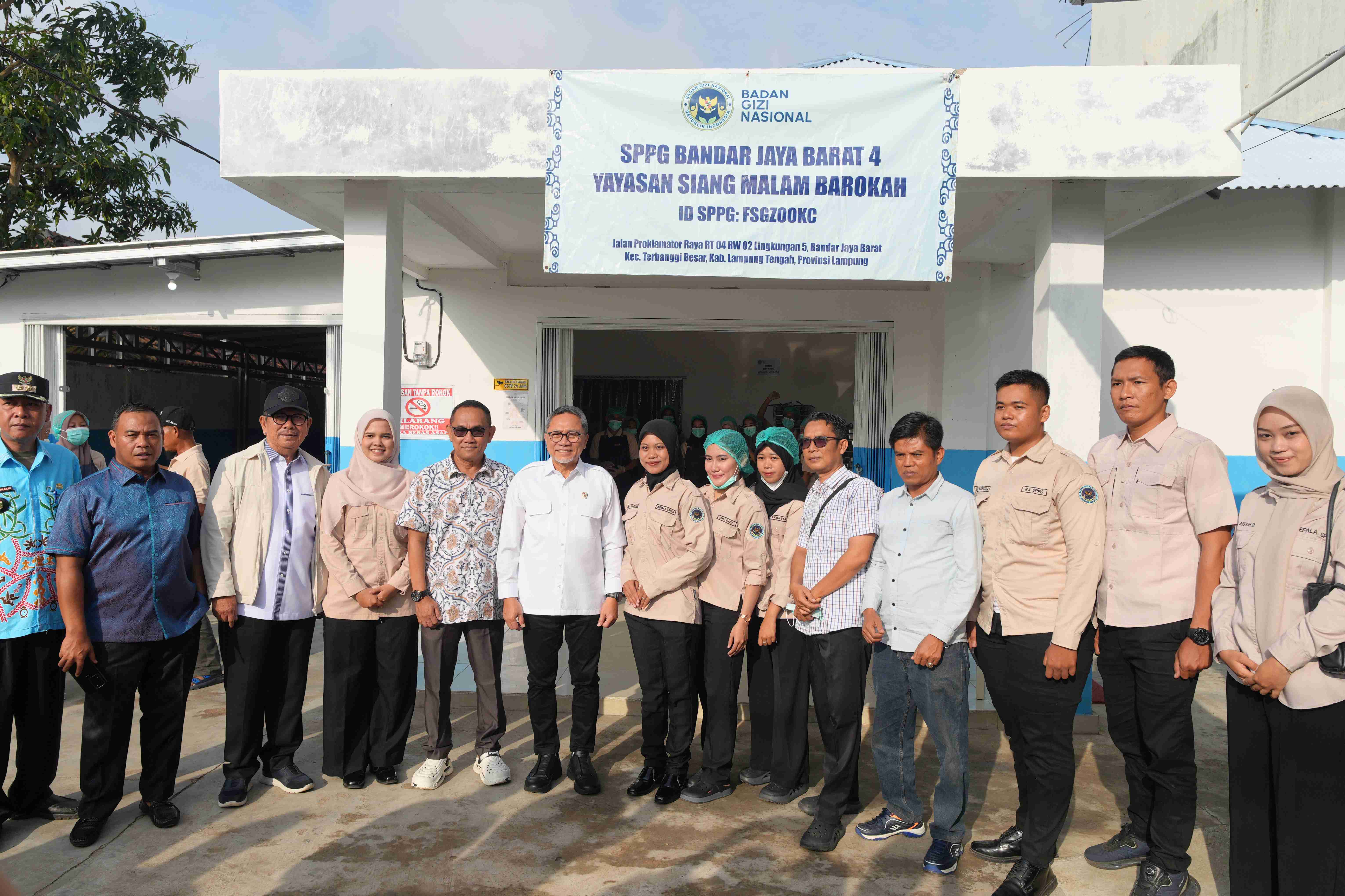 591713_kunjungan-menko-pangan-di-sppg-lampung-tengah-dan-tekankan-pentingnya-standar-mutu-dan-efektifitas-program-mbg_20260227090724.jpg