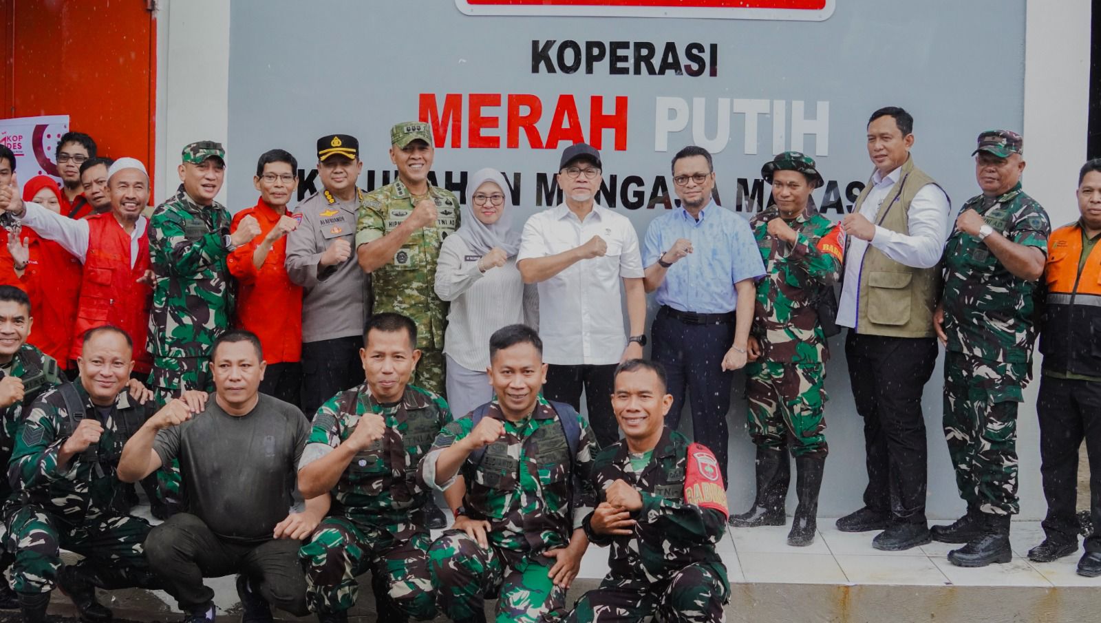 811456_menko-pangan-tinjau-kesiapan-progres-pembangunan-kkmp-mangasa-kota-makassar_20260209125402.jpeg