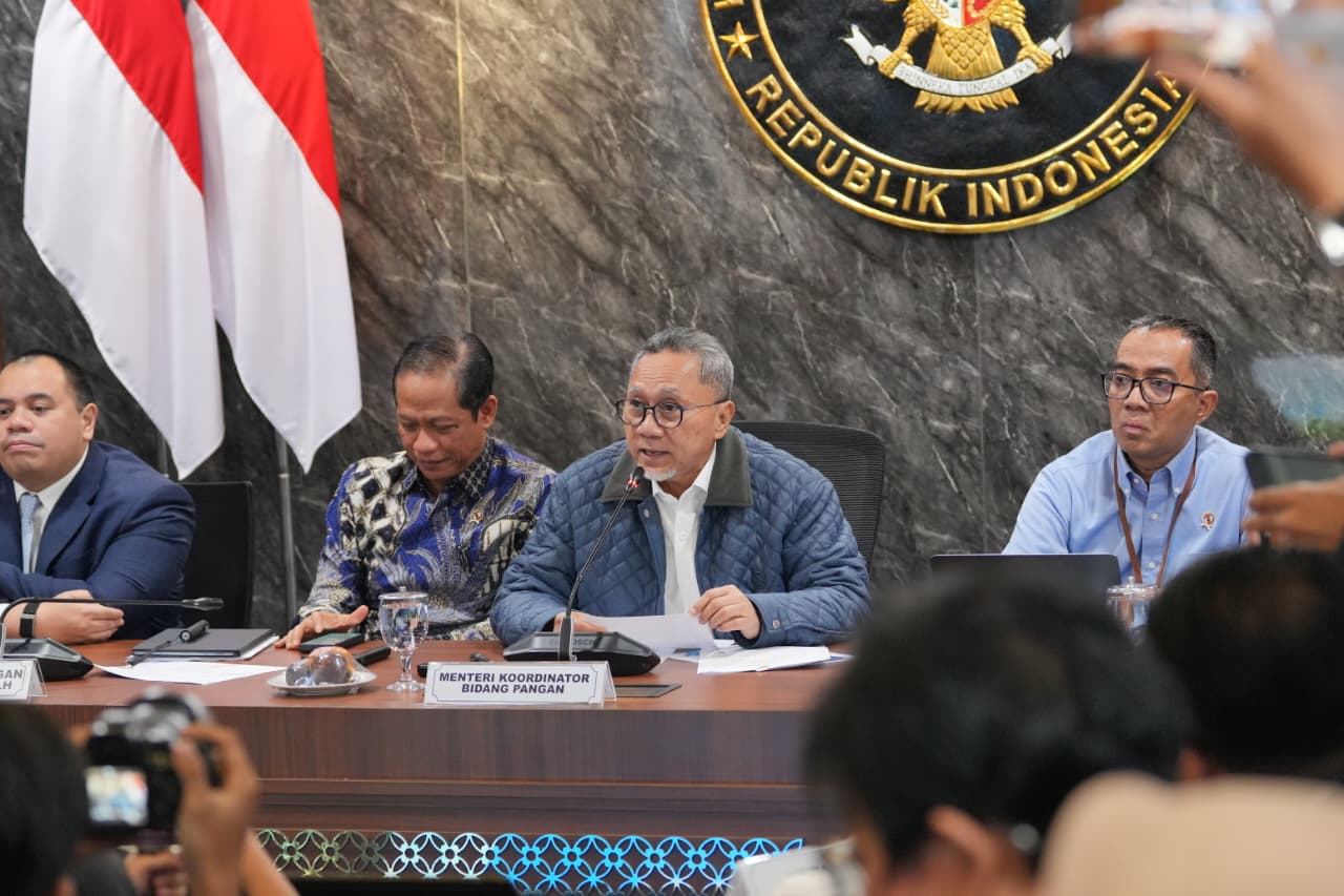954796_menko-pangan-dorong-percepatan-penanganan-sampah-nasional-melalui-gerakan-indonesia-asri-dan-wte_20260209103504.jpeg