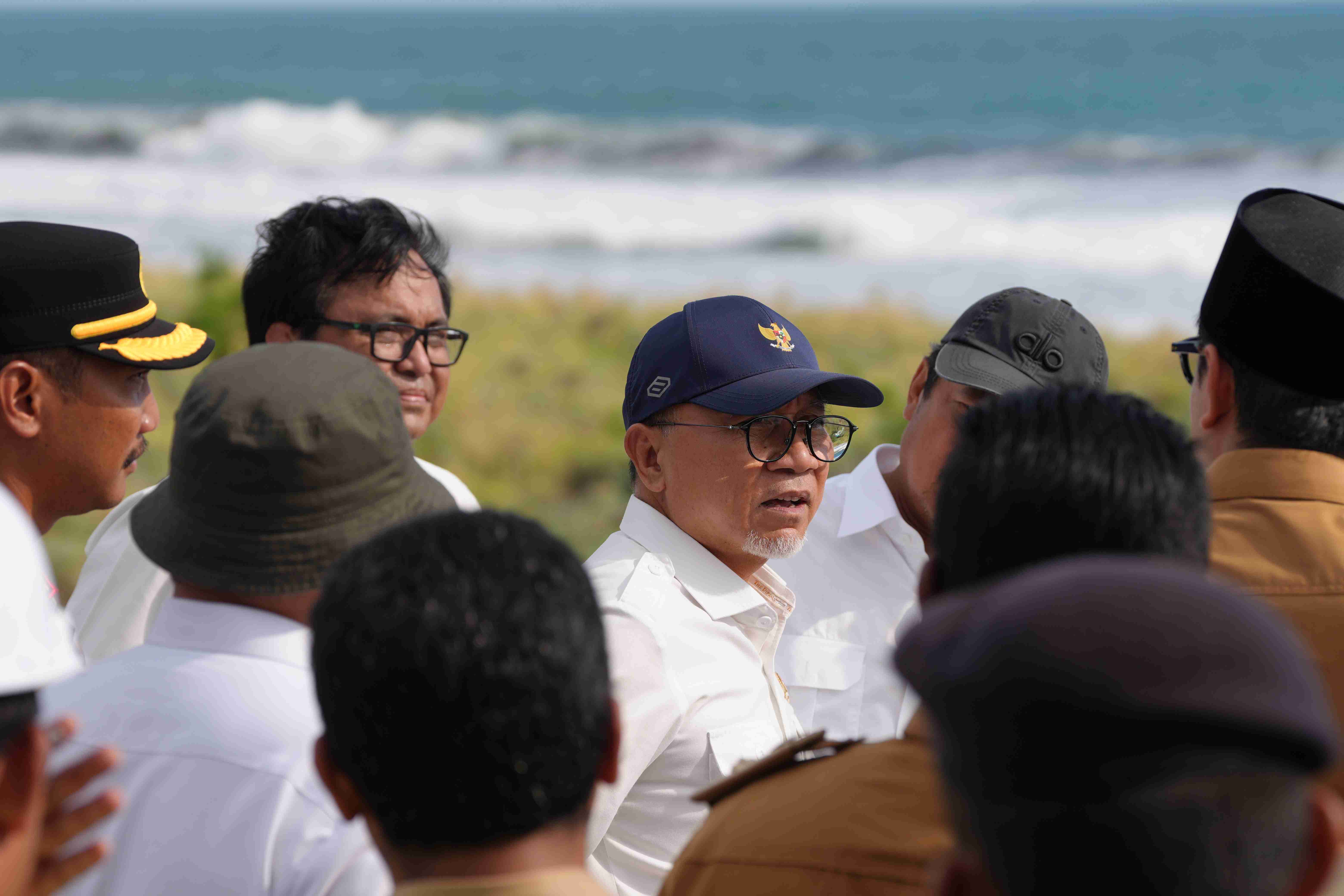 Menko Pangan dan Menteri KKP Tinjau Progres Kampung Nelayan Merah Putih di Purworejo