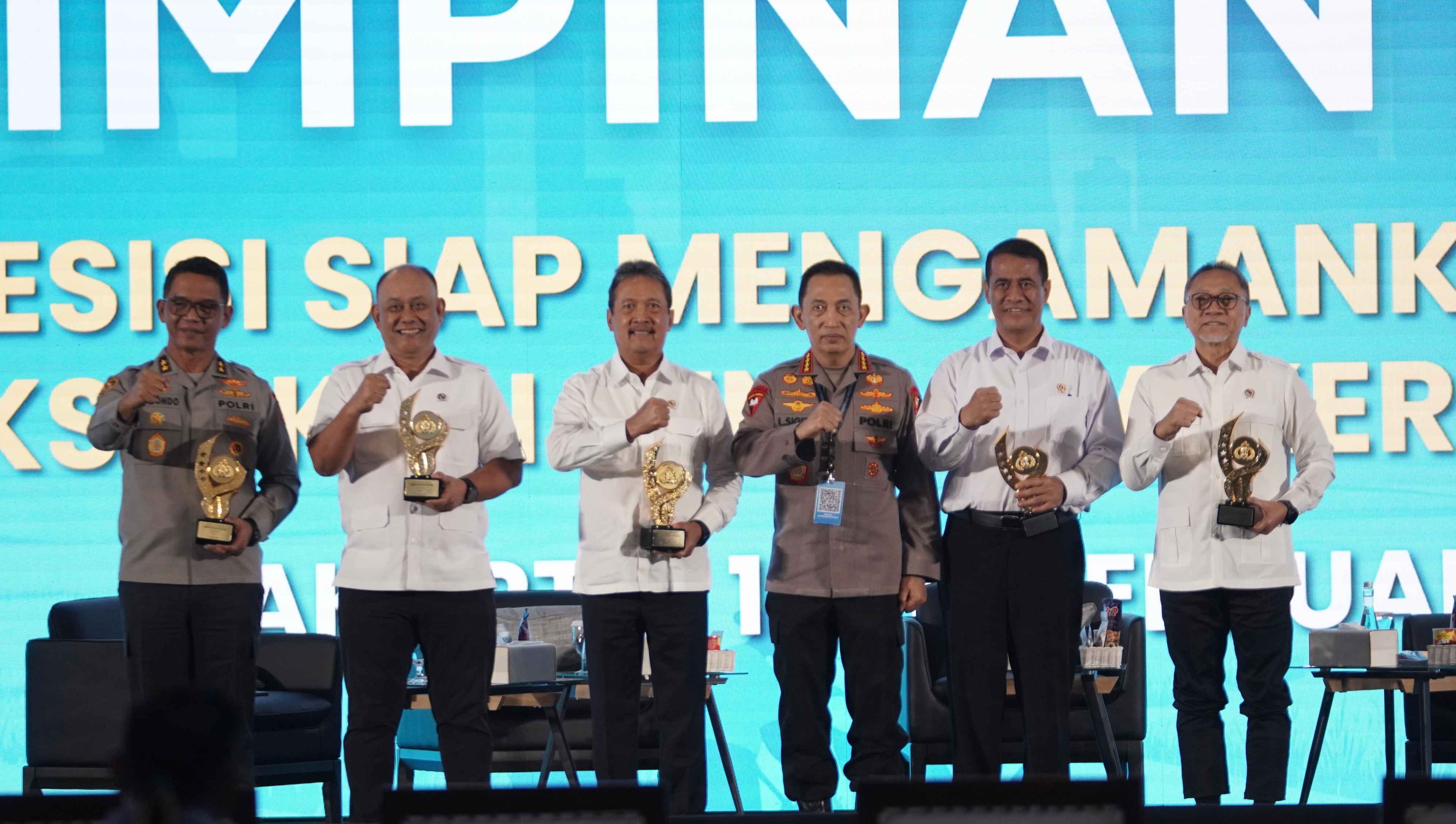 Menko Zulhas Apresiasi Peran Polri Dukung MBG: Dapurnya Terbaik