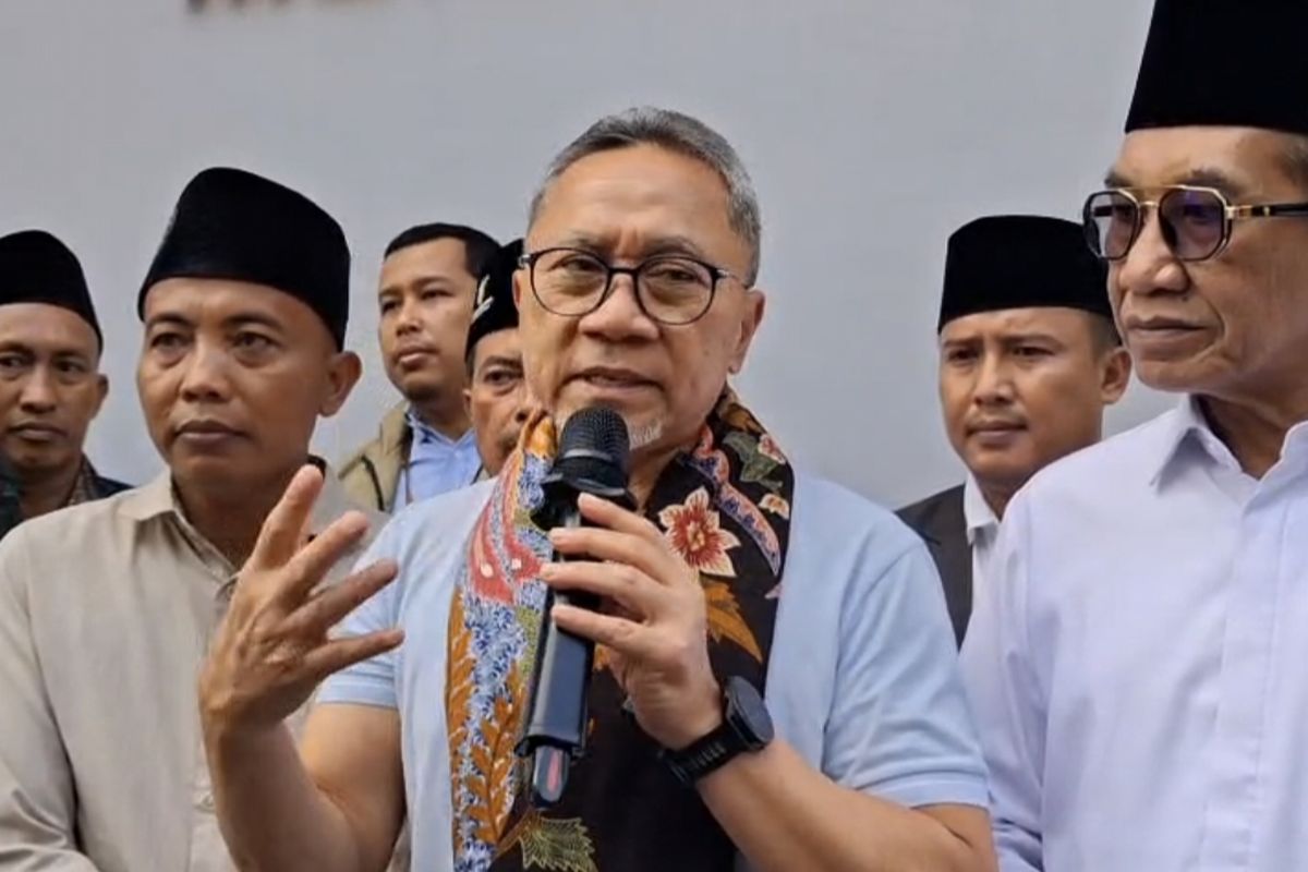 Zulhas Targetkan Swasembada Protein 2026, Bangun Kampung Nelayan