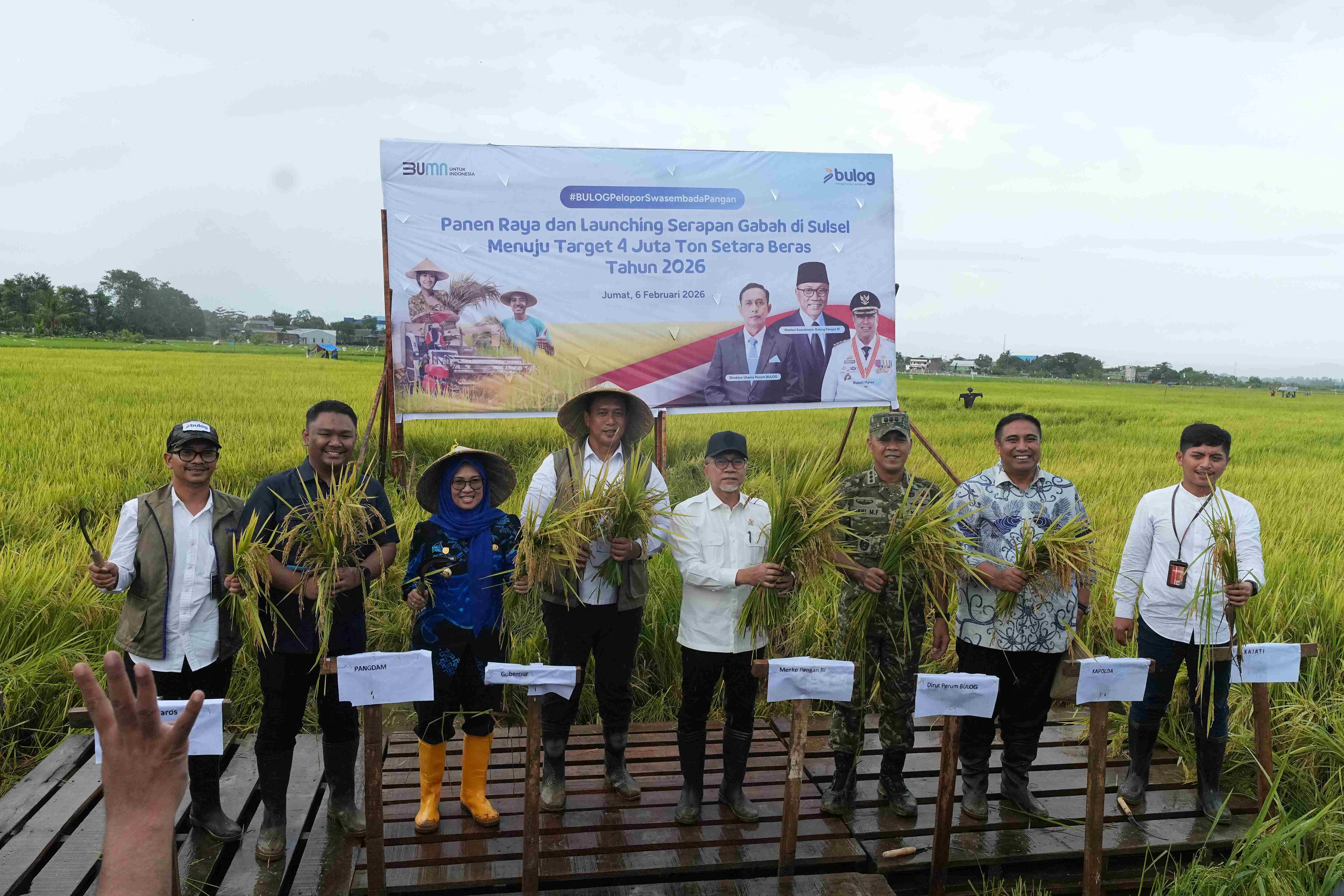 717905_menko-pangan-panen-raya-targetkan-bulog-serap-4-juta-ton-gabah-pada-2026_20260211153641.jpg