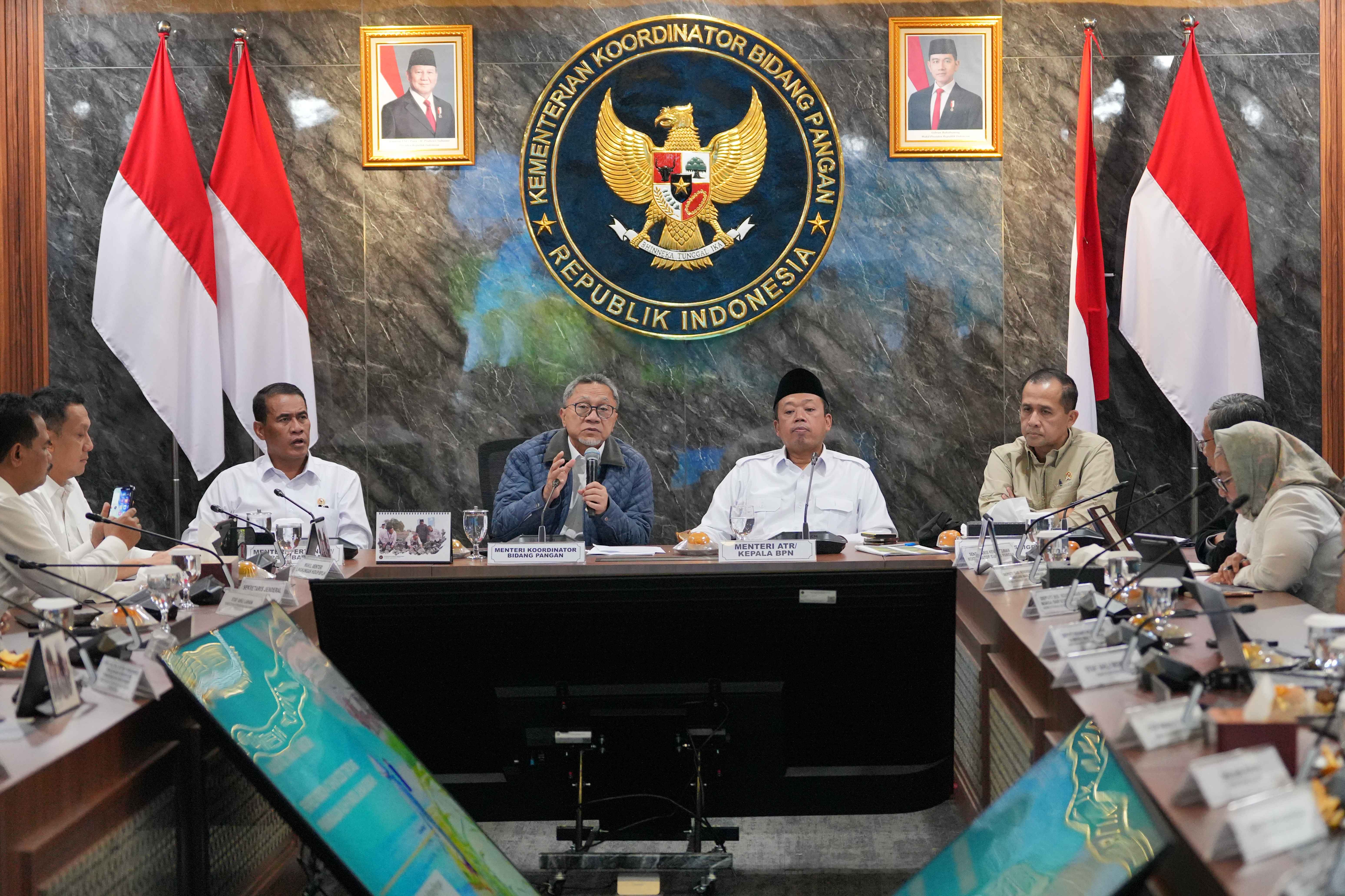 834647_-pemerintah-gembok-6-39-juta-ha-lahan-sawah-tak-bisa-dialihfungsikan_20260212142625.jpg
