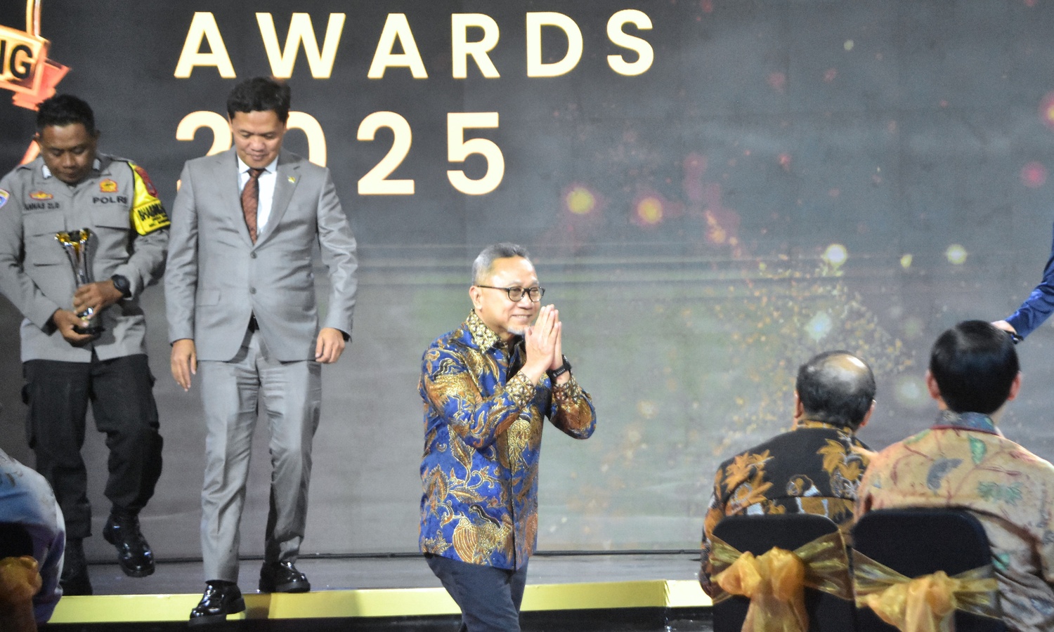 104871_menghadiri-hoegeng-awards-2025_20250727182009.jpeg