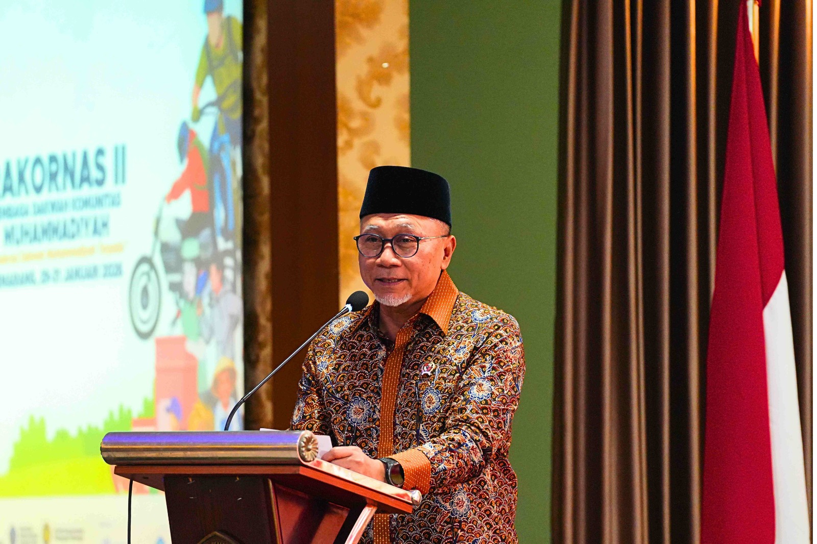 245082_menko-pangan-zulkifli-hasan-hadiri-rapat-koordinasi-nasional-ii-lembaga-dakwah-komunitas-ldk-pp-muhammadiyah-dan-penganugerahan-insan-dakwah-untuk-negeri-tahun-2026_20260204134750.jpeg