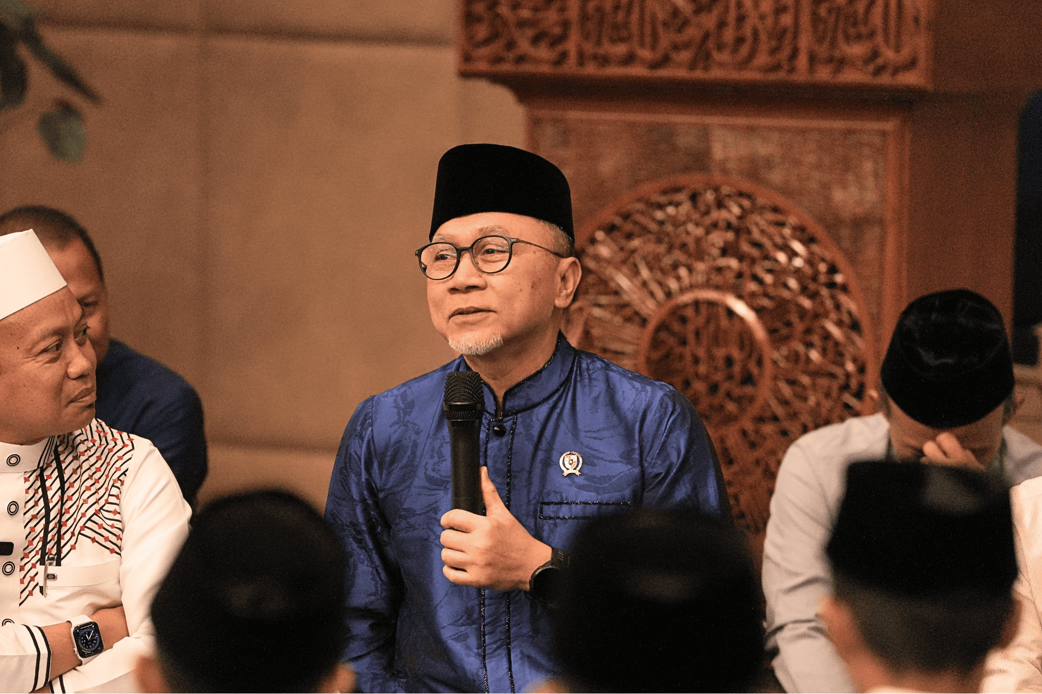 293694_menko-pangan-bersama-jajaran-pejabat-dan-pegawai-kemenko-pangan-buka-puasa-dengan-anak-yatim_20260316083232.png