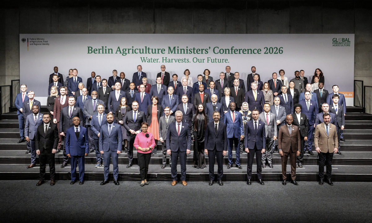 326437_para-deputi-hadirkan-suara-indonesia-di-gffa-2026-berlin-dorong-tata-kelola-air-untuk-ketahanan-pangan-dunia_20260120084729.png