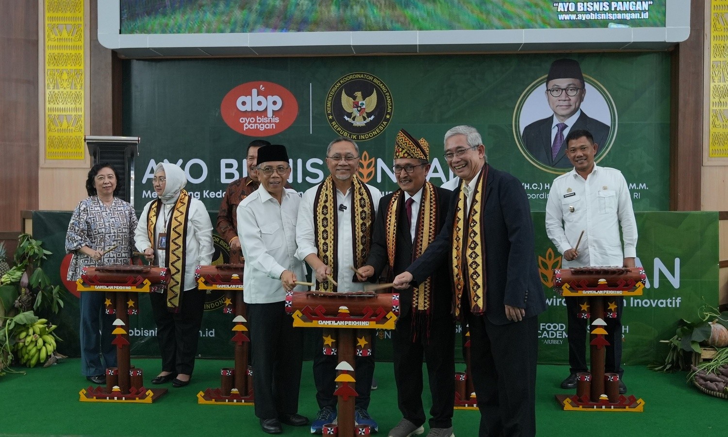 Meresmikan Program Kolaborasi Ayo Bisnis Pangan