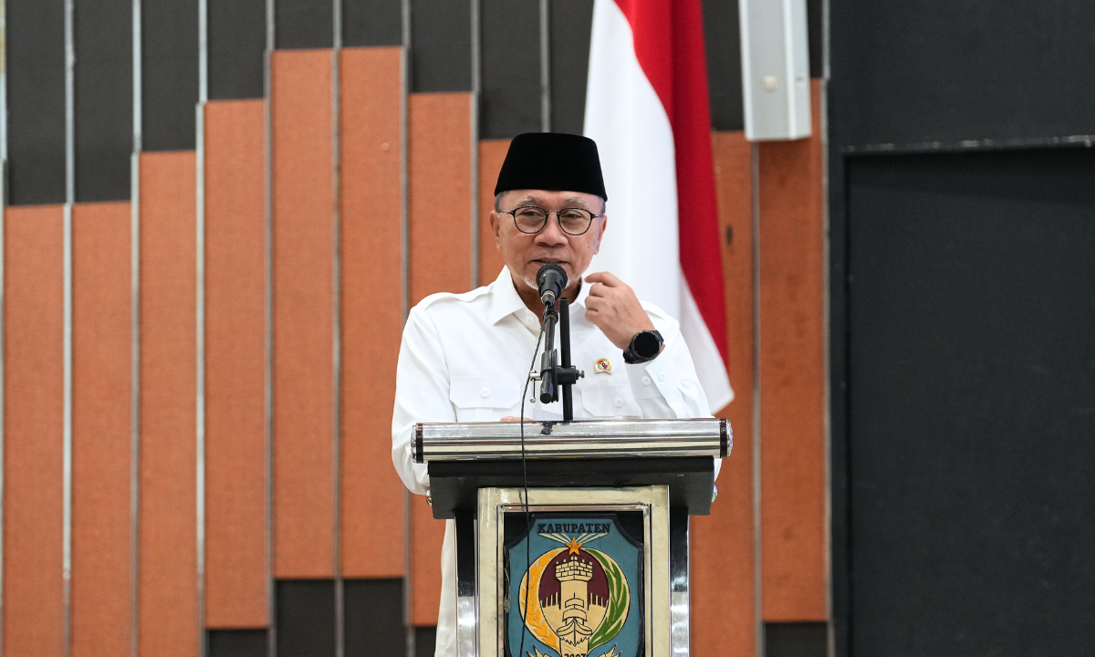 463589_menko-pangan-hadiri-rakor-program-strategis-nasional-di-kubu-raya_20251125100412.png