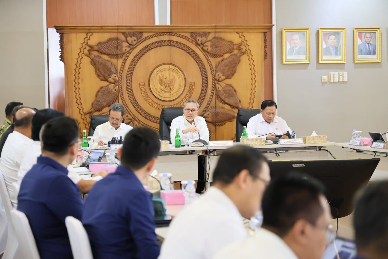 Menko Pangan Kawal Percepatan Kampung Nelayan Merah Putih untuk Tingkatkan Kesejahteraan Nelayan